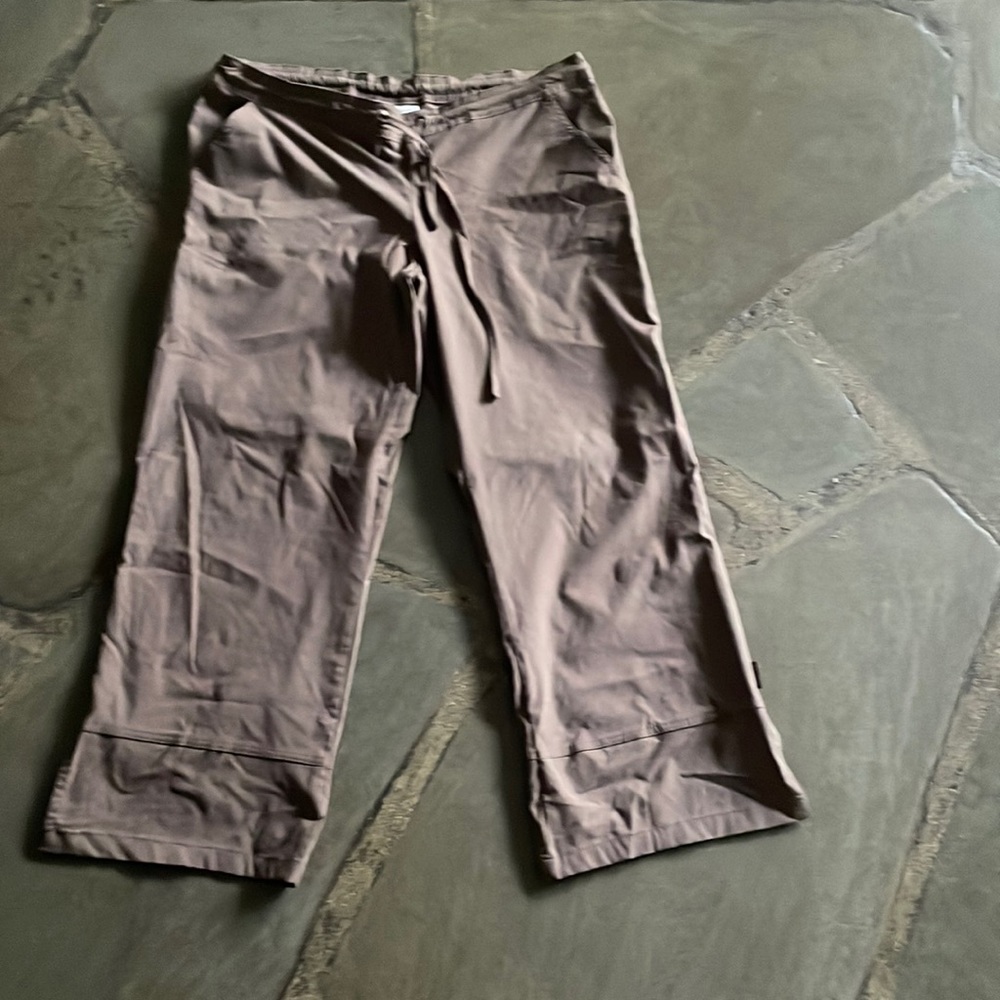 Capri hiking pants